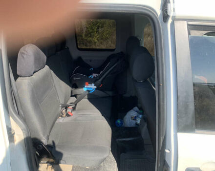 Білий Фольксваген Кадді, об'ємом двигуна 2 л та пробігом 320 тис. км за 4500 $, фото 3 на Automoto.ua