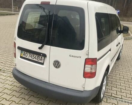 Белый Фольксваген Кадди, объемом двигателя 1.97 л и пробегом 337 тыс. км за 4100 $, фото 1 на Automoto.ua