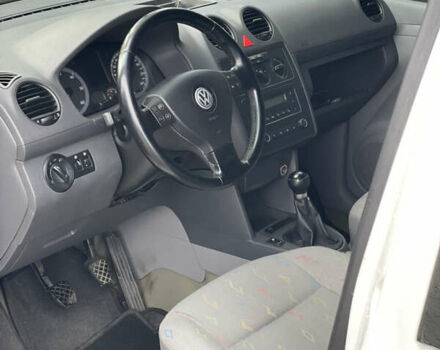 Білий Фольксваген Кадді, об'ємом двигуна 1.9 л та пробігом 266 тис. км за 5250 $, фото 23 на Automoto.ua