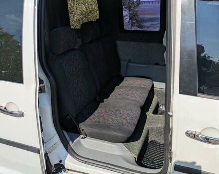 Белый Фольксваген Кадди, объемом двигателя 1.39 л и пробегом 358 тыс. км за 4800 $, фото 10 на Automoto.ua