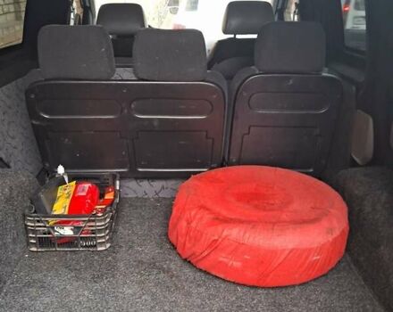 Белый Фольксваген Кадди, объемом двигателя 1.97 л и пробегом 382 тыс. км за 5000 $, фото 5 на Automoto.ua