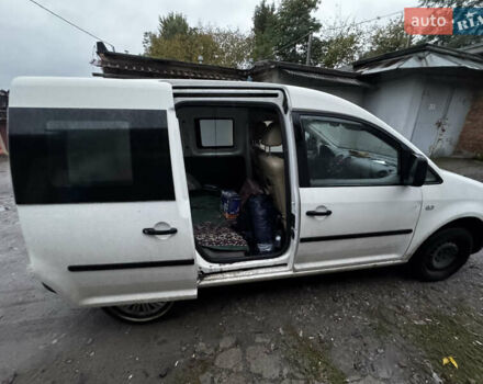 Белый Фольксваген Кадди, объемом двигателя 1.4 л и пробегом 321 тыс. км за 3350 $, фото 3 на Automoto.ua