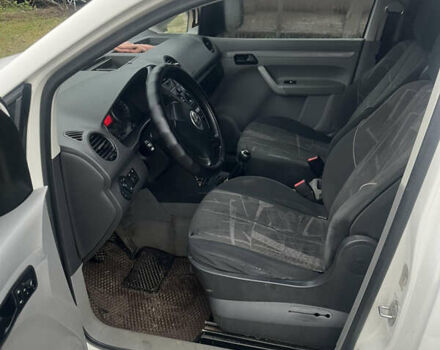 Белый Фольксваген Кадди, объемом двигателя 1.9 л и пробегом 400 тыс. км за 5400 $, фото 5 на Automoto.ua