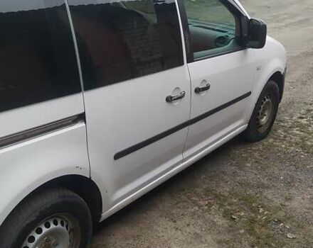 Белый Фольксваген Кадди, объемом двигателя 2 л и пробегом 570 тыс. км за 4500 $, фото 3 на Automoto.ua