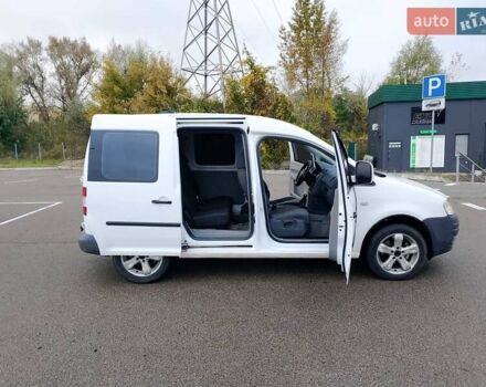 Белый Фольксваген Кадди, объемом двигателя 1.9 л и пробегом 298 тыс. км за 5000 $, фото 16 на Automoto.ua