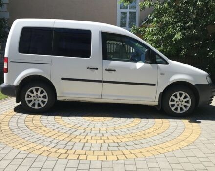 Белый Фольксваген Кадди, объемом двигателя 1.4 л и пробегом 215 тыс. км за 4651 $, фото 2 на Automoto.ua