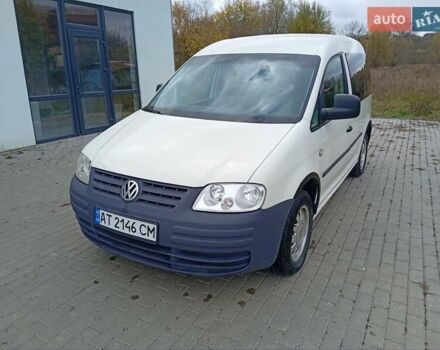 Белый Фольксваген Кадди, объемом двигателя 1.97 л и пробегом 296 тыс. км за 4850 $, фото 2 на Automoto.ua