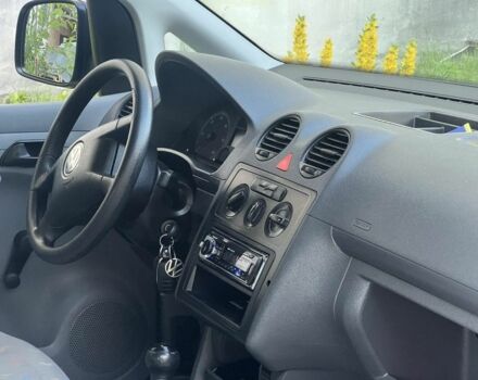 Белый Фольксваген Кадди, объемом двигателя 1.9 л и пробегом 284 тыс. км за 5350 $, фото 5 на Automoto.ua