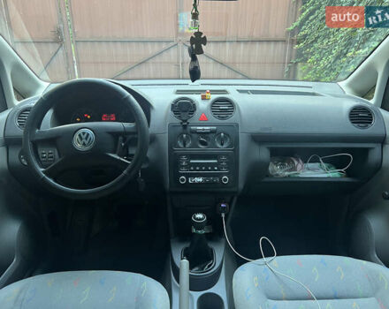 Білий Фольксваген Кадді, об'ємом двигуна 1.9 л та пробігом 310 тис. км за 4200 $, фото 10 на Automoto.ua