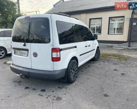 Белый Фольксваген Кадди, объемом двигателя 1.97 л и пробегом 220 тыс. км за 5500 $, фото 3 на Automoto.ua
