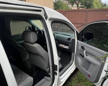 Белый Фольксваген Кадди, объемом двигателя 1.9 л и пробегом 309 тыс. км за 4200 $, фото 6 на Automoto.ua