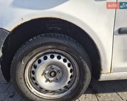 Белый Фольксваген Кадди, объемом двигателя 2 л и пробегом 313 тыс. км за 4700 $, фото 7 на Automoto.ua