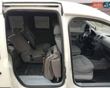 Белый Фольксваген Кадди, объемом двигателя 1.97 л и пробегом 249 тыс. км за 5500 $, фото 10 на Automoto.ua