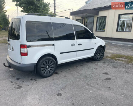 Белый Фольксваген Кадди, объемом двигателя 1.97 л и пробегом 220 тыс. км за 5500 $, фото 4 на Automoto.ua
