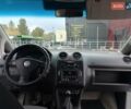 Белый Фольксваген Кадди, объемом двигателя 1.9 л и пробегом 298 тыс. км за 5000 $, фото 2 на Automoto.ua
