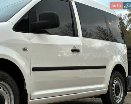 Белый Фольксваген Кадди, объемом двигателя 1.9 л и пробегом 360 тыс. км за 5200 $, фото 6 на Automoto.ua