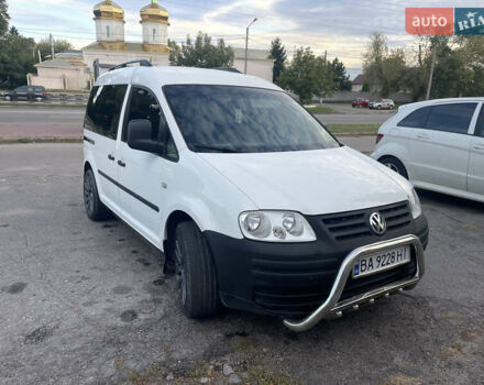 Белый Фольксваген Кадди, объемом двигателя 1.97 л и пробегом 220 тыс. км за 5500 $, фото 6 на Automoto.ua
