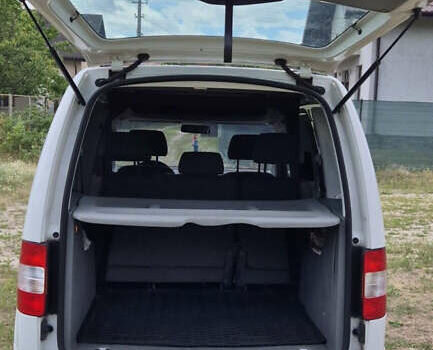 Білий Фольксваген Кадді, об'ємом двигуна 1.9 л та пробігом 290 тис. км за 6300 $, фото 6 на Automoto.ua