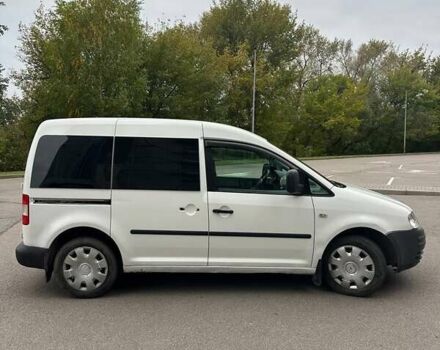 Белый Фольксваген Кадди, объемом двигателя 1.97 л и пробегом 334 тыс. км за 4850 $, фото 10 на Automoto.ua