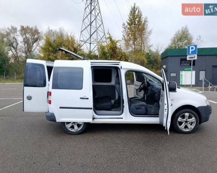 Белый Фольксваген Кадди, объемом двигателя 1.9 л и пробегом 298 тыс. км за 5000 $, фото 8 на Automoto.ua