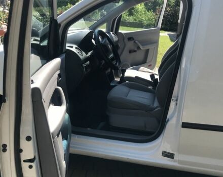 Белый Фольксваген Кадди, объемом двигателя 1.4 л и пробегом 215 тыс. км за 4651 $, фото 6 на Automoto.ua