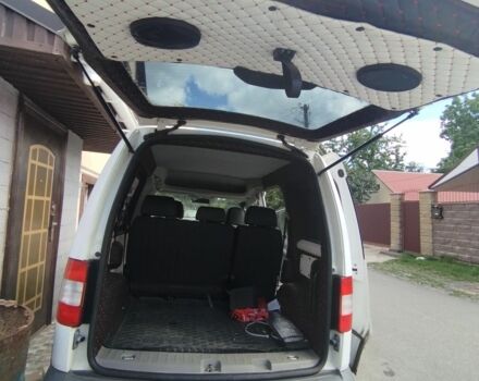 Белый Фольксваген Кадди, объемом двигателя 1.4 л и пробегом 290 тыс. км за 5050 $, фото 3 на Automoto.ua