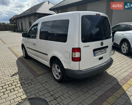 Белый Фольксваген Кадди, объемом двигателя 1.4 л и пробегом 388 тыс. км за 5100 $, фото 4 на Automoto.ua
