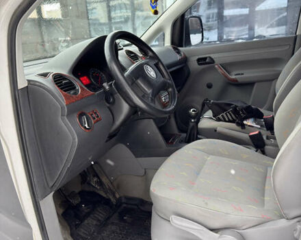 Белый Фольксваген Кадди, объемом двигателя 1.9 л и пробегом 413 тыс. км за 4999 $, фото 18 на Automoto.ua