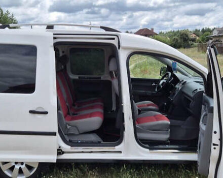 Білий Фольксваген Кадді, об'ємом двигуна 1.9 л та пробігом 290 тис. км за 6300 $, фото 3 на Automoto.ua