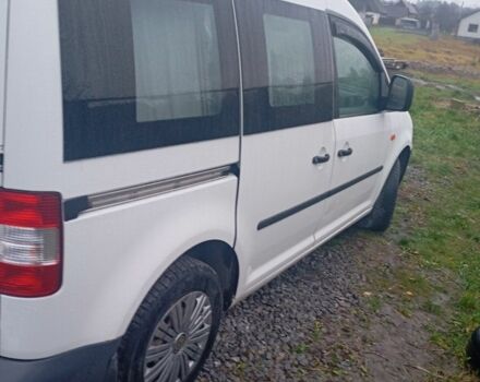 Белый Фольксваген Кадди, объемом двигателя 2 л и пробегом 185 тыс. км за 6300 $, фото 2 на Automoto.ua