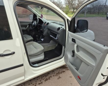 Білий Фольксваген Кадді, об'ємом двигуна 2 л та пробігом 248 тис. км за 4200 $, фото 3 на Automoto.ua