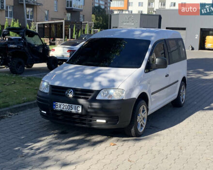 Белый Фольксваген Кадди, объемом двигателя 1.9 л и пробегом 232 тыс. км за 5750 $, фото 6 на Automoto.ua
