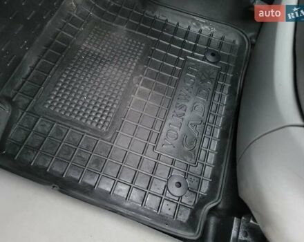 Белый Фольксваген Кадди, объемом двигателя 1.9 л и пробегом 226 тыс. км за 6600 $, фото 73 на Automoto.ua