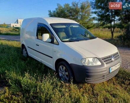 Белый Фольксваген Кадди, объемом двигателя 2 л и пробегом 500 тыс. км за 4400 $, фото 1 на Automoto.ua