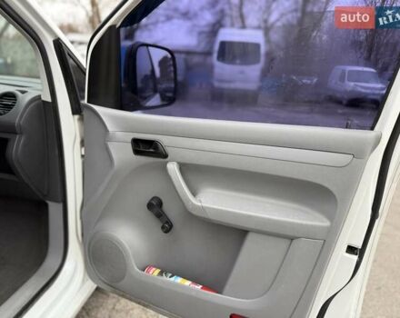 Белый Фольксваген Кадди, объемом двигателя 1.9 л и пробегом 346 тыс. км за 5200 $, фото 19 на Automoto.ua