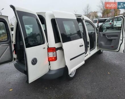 Белый Фольксваген Кадди, объемом двигателя 1.9 л и пробегом 226 тыс. км за 6600 $, фото 53 на Automoto.ua