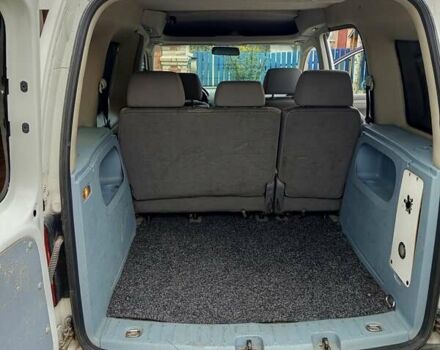 Белый Фольксваген Кадди, объемом двигателя 2 л и пробегом 220 тыс. км за 6200 $, фото 7 на Automoto.ua