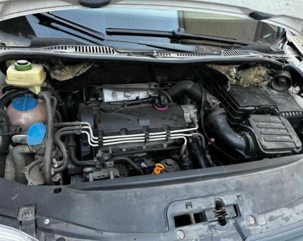 Белый Фольксваген Кадди, объемом двигателя 2 л и пробегом 360 тыс. км за 4500 $, фото 2 на Automoto.ua