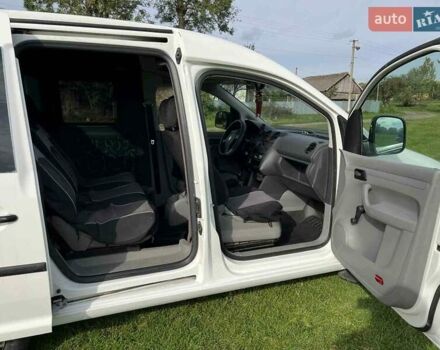 Белый Фольксваген Кадди, объемом двигателя 1.9 л и пробегом 362 тыс. км за 6750 $, фото 10 на Automoto.ua