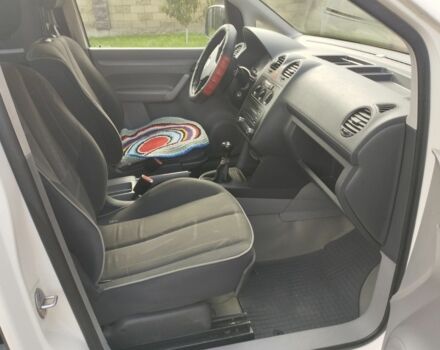 Белый Фольксваген Кадди, объемом двигателя 2 л и пробегом 257 тыс. км за 4500 $, фото 8 на Automoto.ua