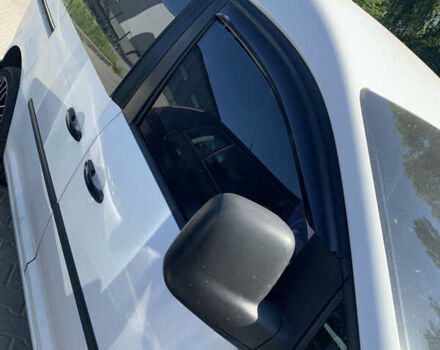 Белый Фольксваген Кадди, объемом двигателя 1.9 л и пробегом 232 тыс. км за 5750 $, фото 12 на Automoto.ua