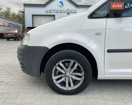 Білий Фольксваген Кадді, об'ємом двигуна 1.9 л та пробігом 245 тис. км за 5800 $, фото 6 на Automoto.ua