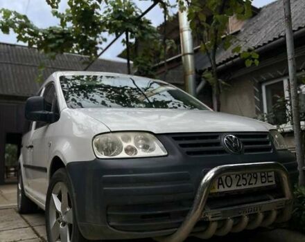 Белый Фольксваген Кадди, объемом двигателя 1.97 л и пробегом 285 тыс. км за 6000 $, фото 2 на Automoto.ua