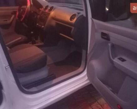 Белый Фольксваген Кадди, объемом двигателя 1.9 л и пробегом 320 тыс. км за 5200 $, фото 13 на Automoto.ua