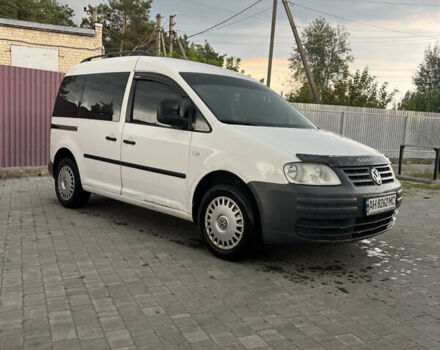 Белый Фольксваген Кадди, объемом двигателя 1.97 л и пробегом 320 тыс. км за 4500 $, фото 2 на Automoto.ua