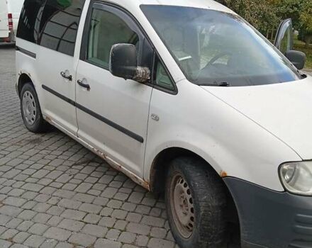 Белый Фольксваген Кадди, объемом двигателя 2 л и пробегом 378 тыс. км за 3500 $, фото 1 на Automoto.ua