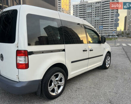 Белый Фольксваген Кадди, объемом двигателя 2 л и пробегом 225 тыс. км за 4950 $, фото 21 на Automoto.ua