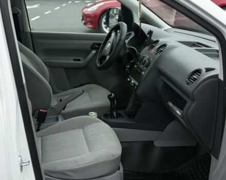 Белый Фольксваген Кадди, объемом двигателя 2 л и пробегом 300 тыс. км за 4950 $, фото 16 на Automoto.ua