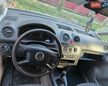 Белый Фольксваген Кадди, объемом двигателя 1.4 л и пробегом 222 тыс. км за 4799 $, фото 5 на Automoto.ua