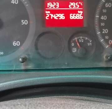 Білий Фольксваген Кадді, об'ємом двигуна 1.97 л та пробігом 274 тис. км за 5900 $, фото 4 на Automoto.ua